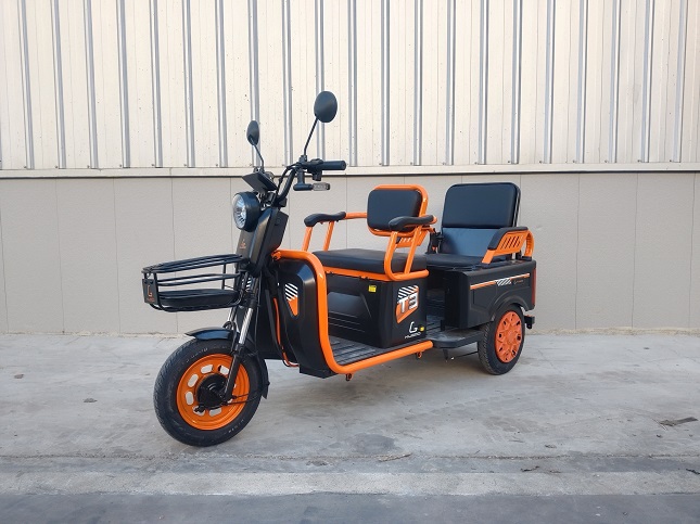 электроскутер